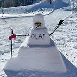 - Oetzmooshof 3*