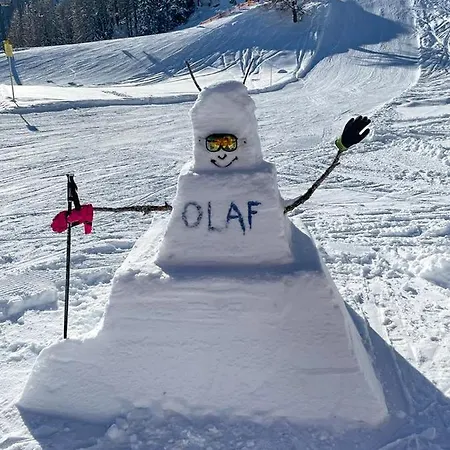 - Oetzmooshof 3*