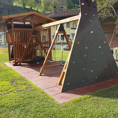 - Oetzmooshof Sankt Johann im Pongau