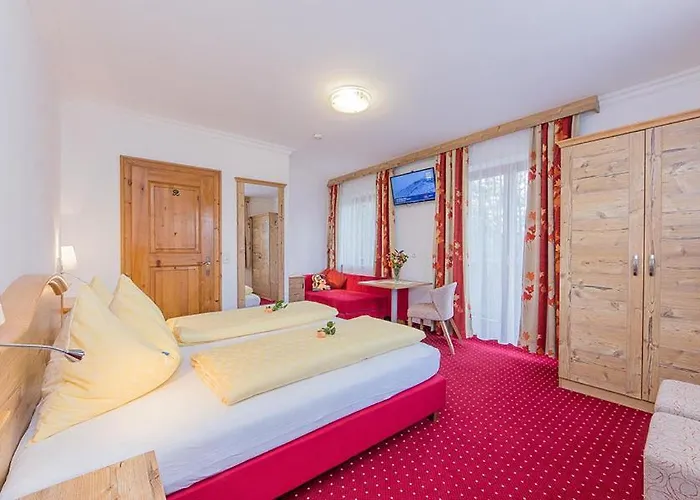 招待所 - Oetzmooshof 3*