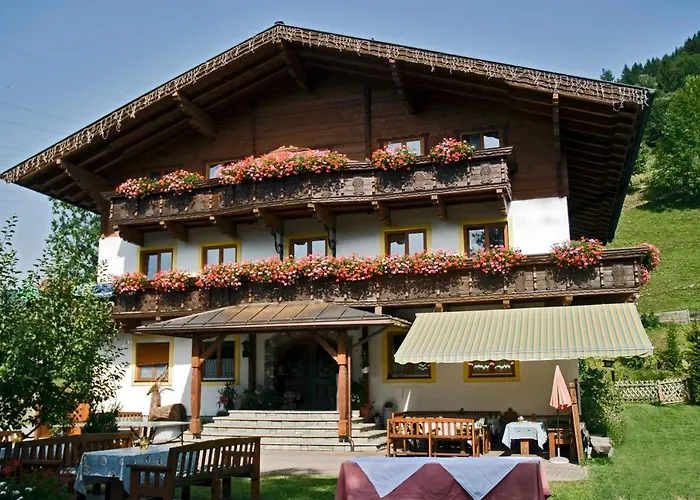 招待所 - Oetzmooshof 3*